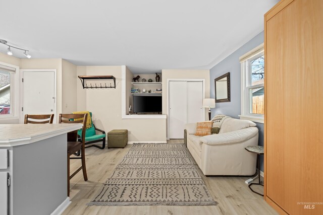 2517/2519 N 21st, Boise, ID 83702 - living room featuring light wood-style flooring and baseboards