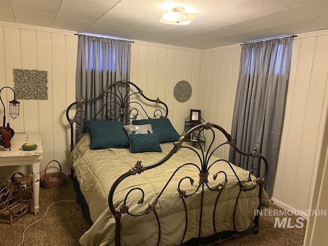 bedroom featuring carpet flooring