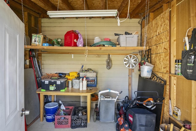 642 Oak St, Twin Falls, ID 83301 - storage with a garage