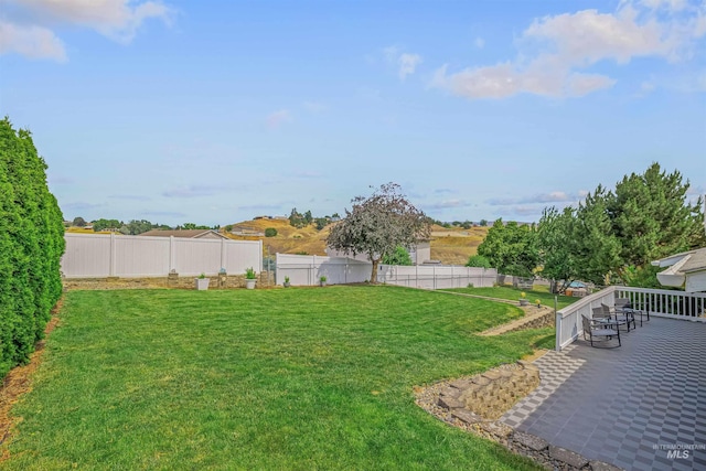3404 Chukar Ln, Clarkston, WA 99403 - view of yard featuring a deck