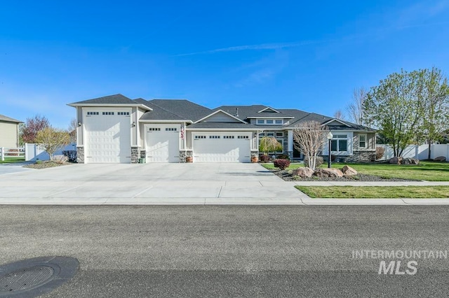 single story home featuring a garage