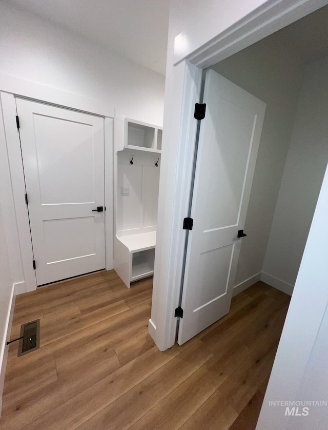 11233 S Saylis Pl, Kuna, ID 83634 - mudroom with light wood-type flooring