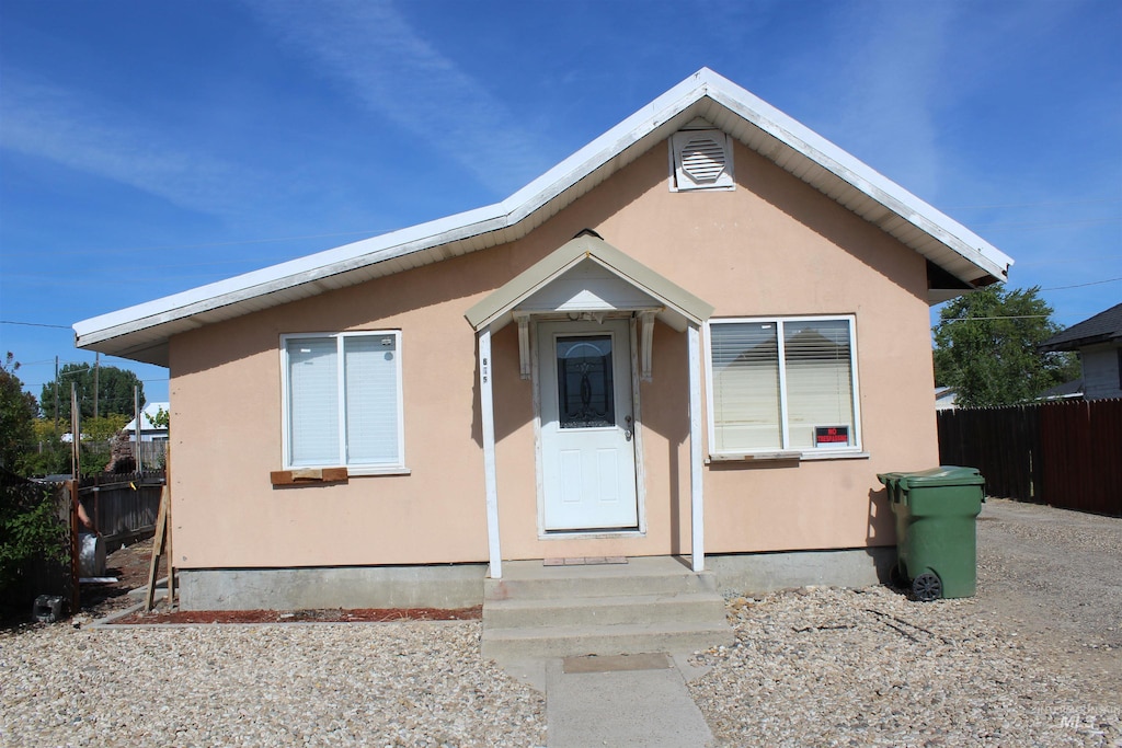 view of front of home