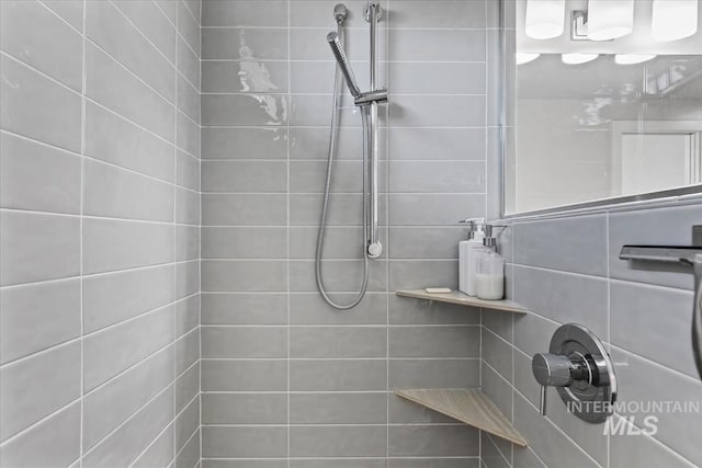1765 E Bergeson St, Boise, ID 83706 - bathroom featuring a tile shower