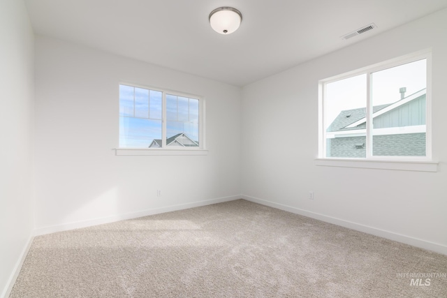 empty room featuring carpet