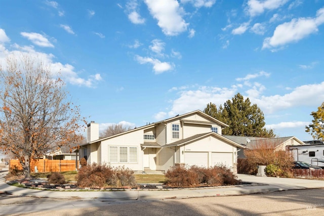 view of front property featuring a garage