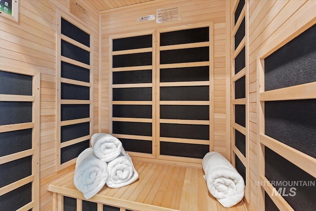 15 Alder Creek Ln, Garden Valley, ID 83622 - sauna with wood walls