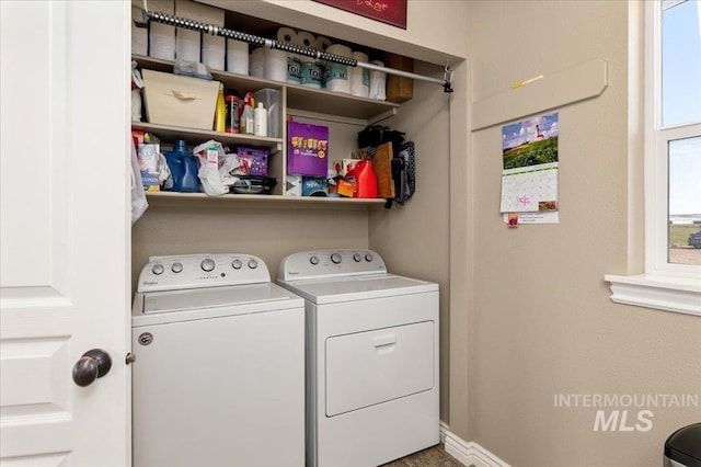 1375 Ross Rd, Weiser, ID 83672 - laundry area featuring washer and dryer and baseboards