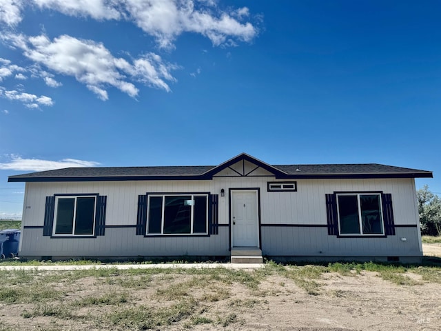 150 Sunset Dr N, Hagerman, ID 83332 - manufactured / mobile home featuring crawl space and roof with shingles