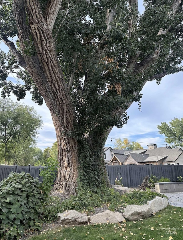 view of yard featuring fence