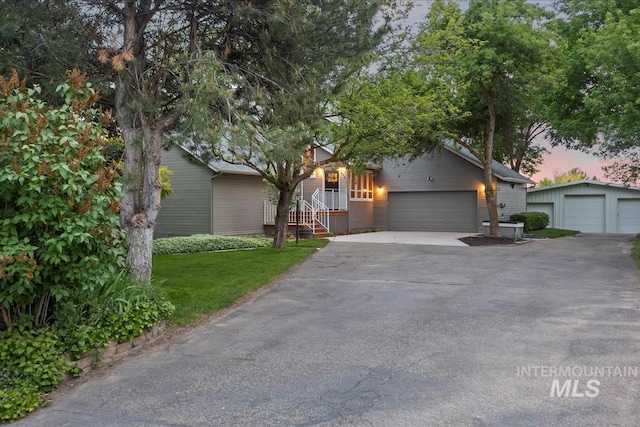 975 W Meander Ct, Eagle, ID 83616 - view of front of property with a yard and asphalt driveway