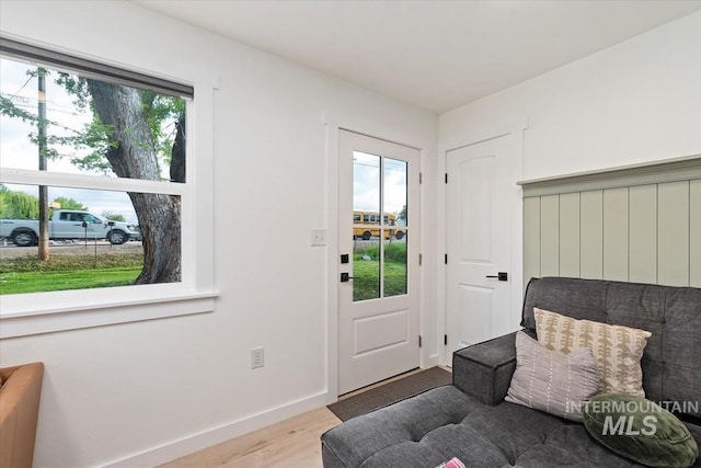 5009 Airport Rd, Nampa, ID 83687 - living area featuring wood finished floors and baseboards