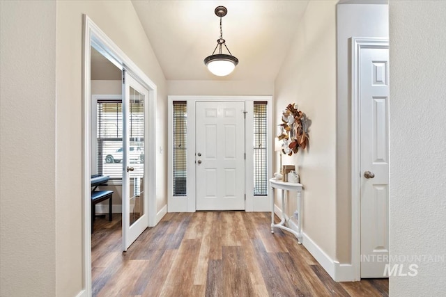 3499 S Green Basin Way, Nampa, ID 83686 - foyer with wood finished floors and vaulted ceiling