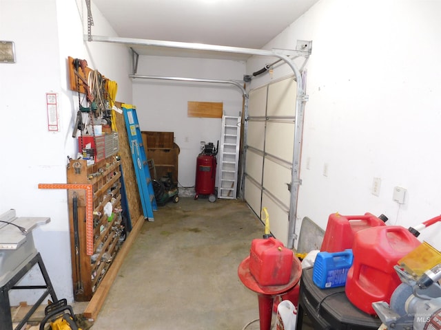 26737 Chips Ln, Parma, ID 83668 - view of garage