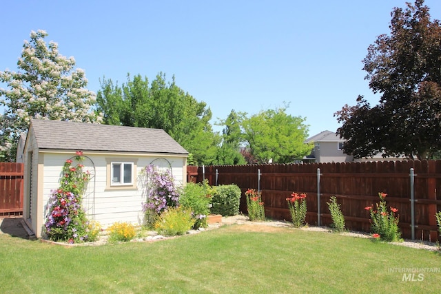 1491 N Millstream Ct, Nampa, ID 83686 - fenced backyard featuring a shed