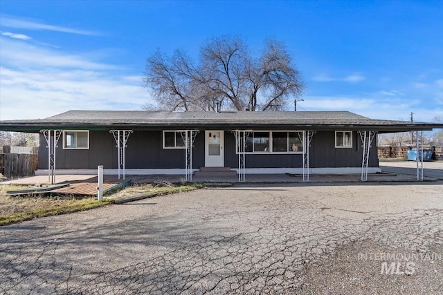 view of front of house with covered porch