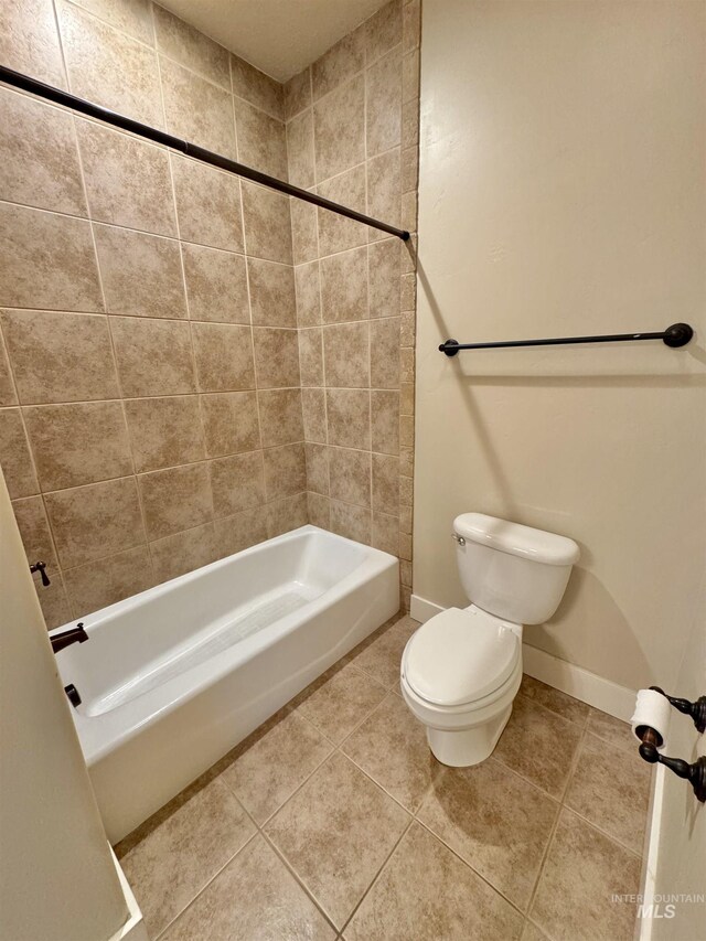 2577 Longbow Dr, Twin Falls, ID 83301 - full bathroom featuring tile patterned floors and tub / shower combination