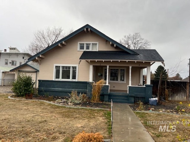 bungalow-style house featuring covered porch