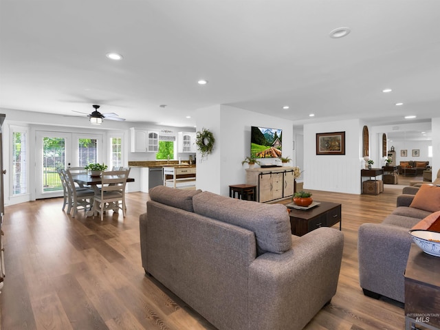 248 N Palmetto Dr, Eagle, ID 83616 - living room with ceiling fan, recessed lighting, and wood finished floors