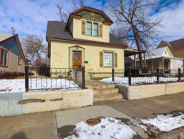 view of front of property with covered porch