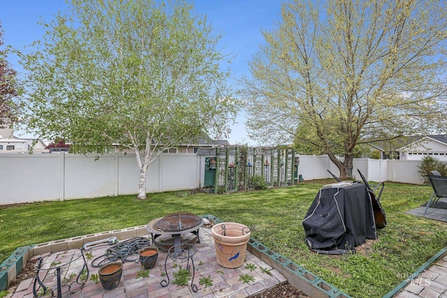 1517 Elm St N, Jerome, ID 83338 - view of yard with an outdoor fire pit