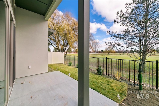 view of patio featuring a fenced backyard