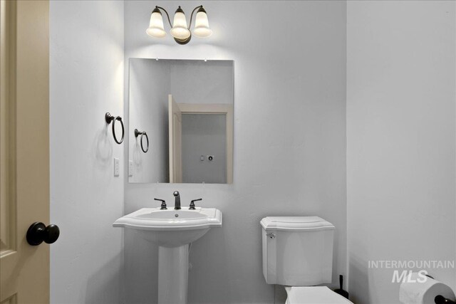 6370 E Escarpment Ct, Boise, ID 83716 - bathroom featuring toilet