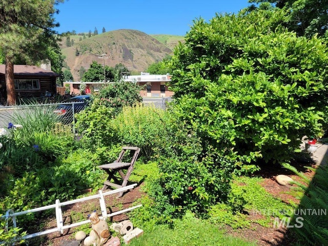 property view of mountains