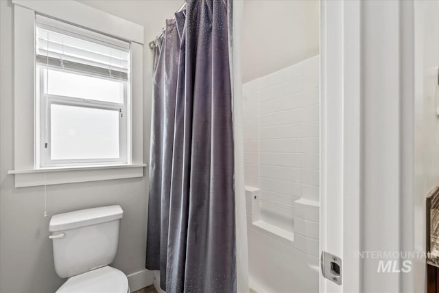 15343 Moss Creek Way, Caldwell, ID 83607 - full bathroom with toilet and curtained shower