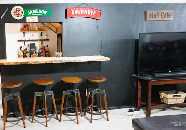 1316 Arlington Ave, Caldwell, ID 83605 - bar with a bar