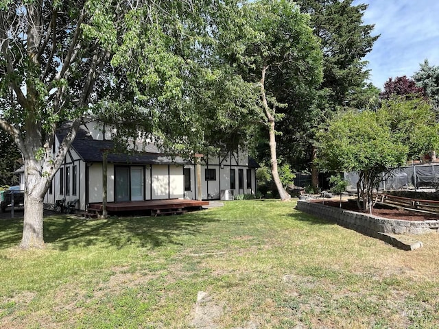 354 W Syringa Ct, Lewiston, ID 83501 - view of green lawn with a deck