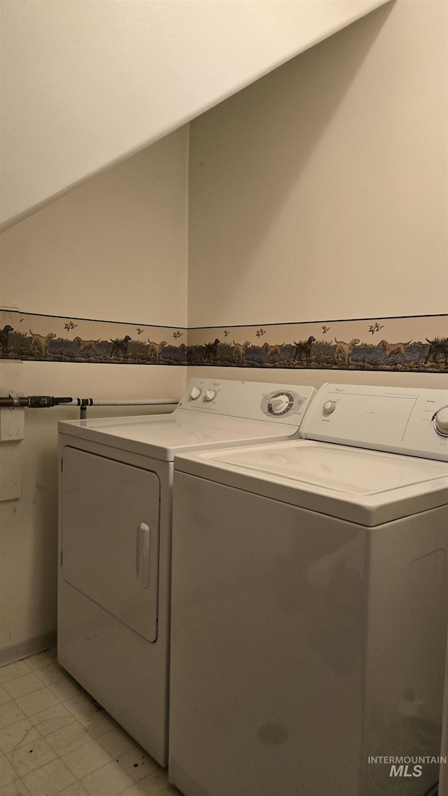 24 Shady Ln, Garden Valley, ID 83622 - washroom featuring separate washer and dryer
