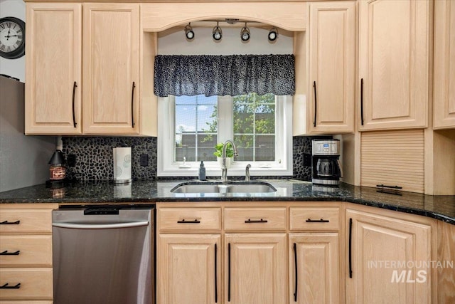 34 S 150 E, Burley, ID 83318 - kitchen featuring dishwasher, a sink, light brown cabinets, and tasteful backsplash