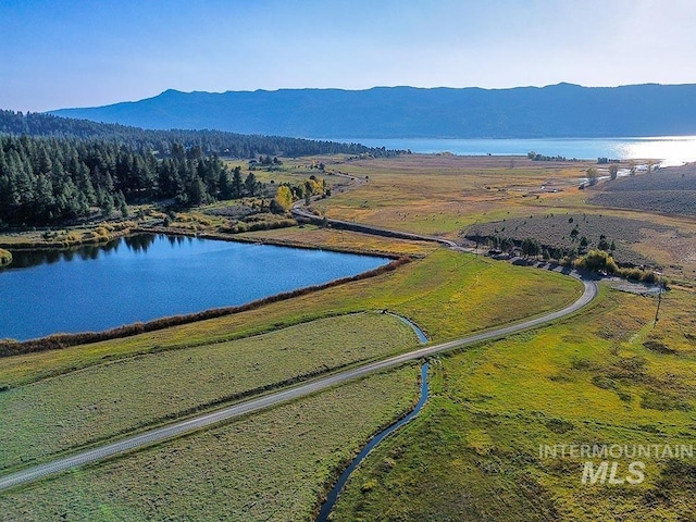 23 Hall Ln, West, Cascade, ID 83611