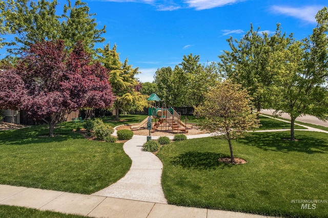 4902 N Schubert Ave, Meridian, ID 83646 - view of community featuring a lawn