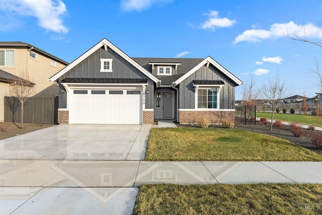 craftsman-style house with a garage and a front yard