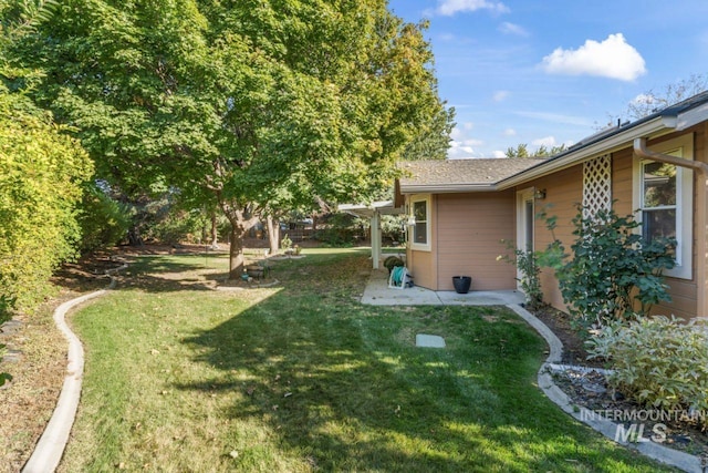 1548 N Vineyards Ave, Meridian, ID 83642 - view of green lawn