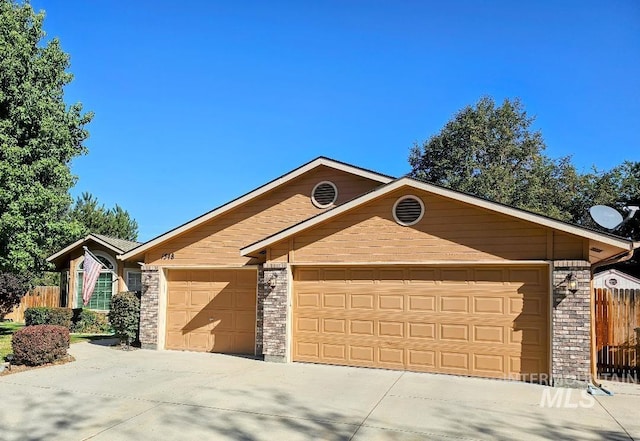 1548 N Vineyards Ave, Meridian, ID 83642 - single story home featuring concrete driveway, a garage, and brick siding