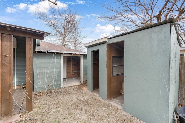 view of outbuilding with an outbuilding