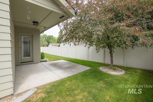 7053 W Butte Ln, Boise, ID 83704 - view of yard with a patio