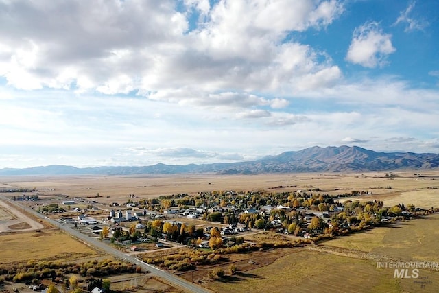 202 E Garnet Ave, Fairfield, ID 83327