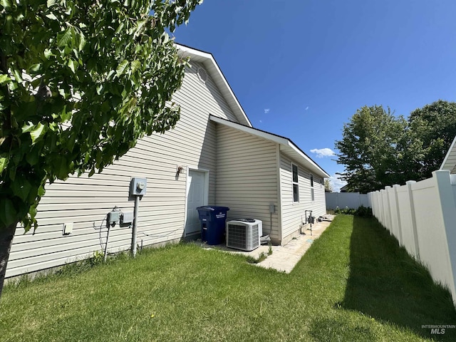 1173 Knoll Ridge Rd, Twin Falls, ID 83301 - view of side of property featuring central air condition unit