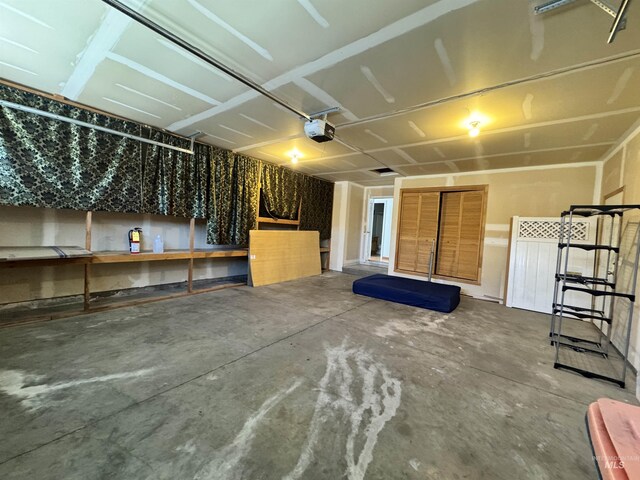 1173 Knoll Ridge Rd, Twin Falls, ID 83301 - garage with a garage door opener