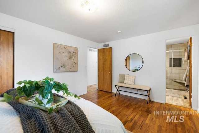 5928 W Grunder, Boise, ID 83709 - living area with baseboards and wood finished floors
