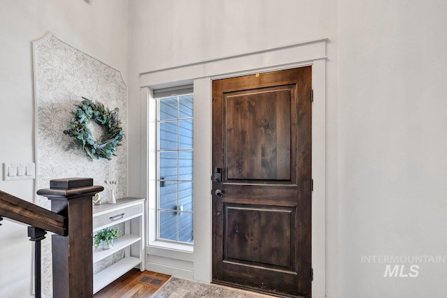 633 Reese Rd, Twin Falls, ID 83301 - entryway featuring wood finished floors