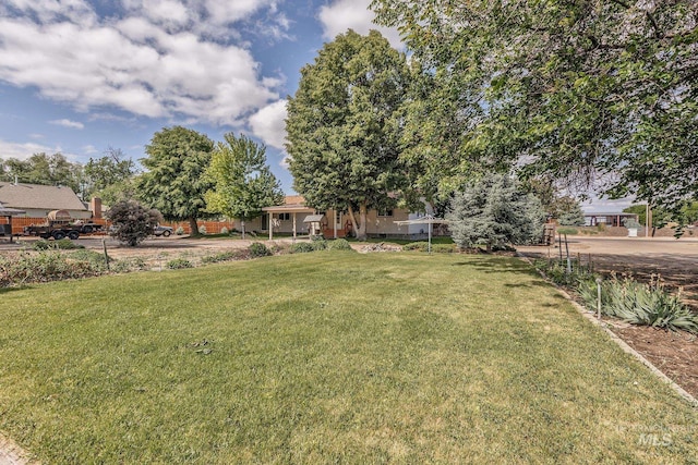 1040 N Pennsylvania Ave, Fruitland, ID 83619 - view of green lawn