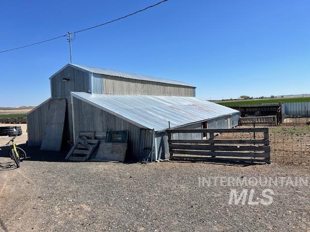 view of outbuilding with an outbuilding