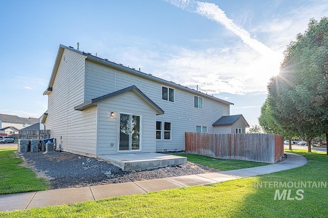 13513 Palm Bch, Caldwell, ID 83607 - rear view of property