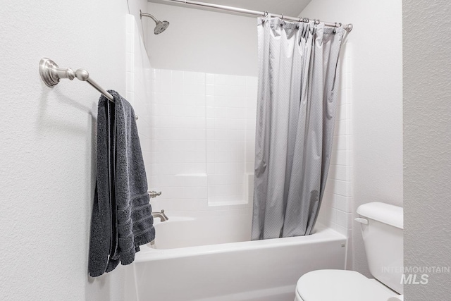 8228 S Bogus Ridge Ave, Boise, ID 83716 - full bath with shower / tub combo and toilet