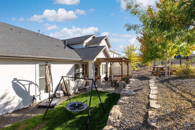 view of yard featuring a pergola and a patio area